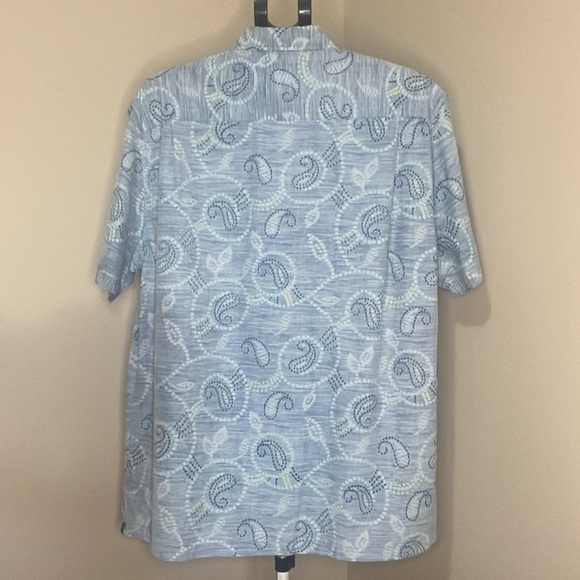 Silk Tommy Bahama Men’s XL Beautiful, Like New Shirt with pocket detail - Picture 2 of 5